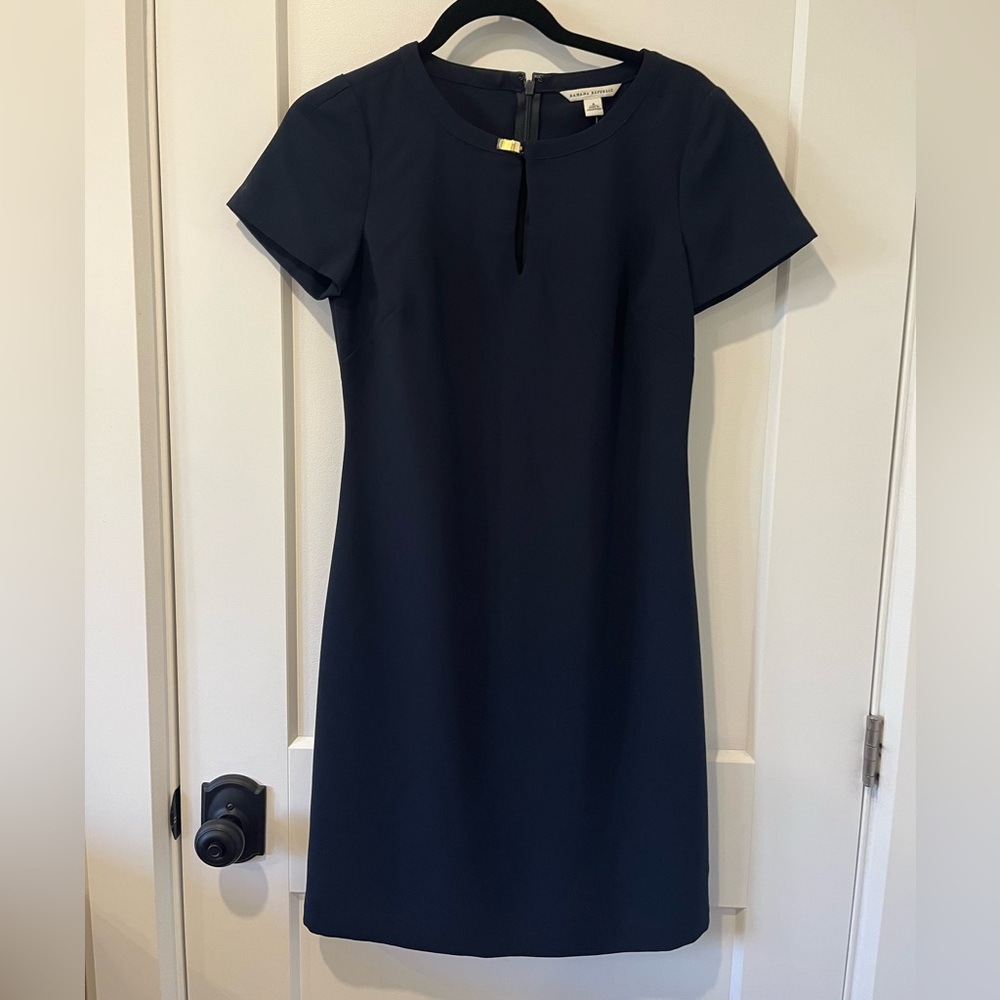 Women’s dress - Banana Republic - size 4 - navy blue - with tags